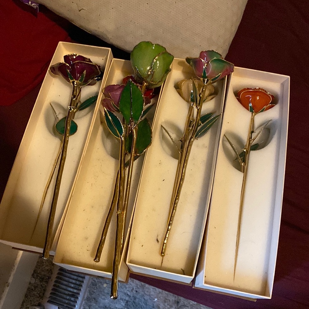 24k gold roses